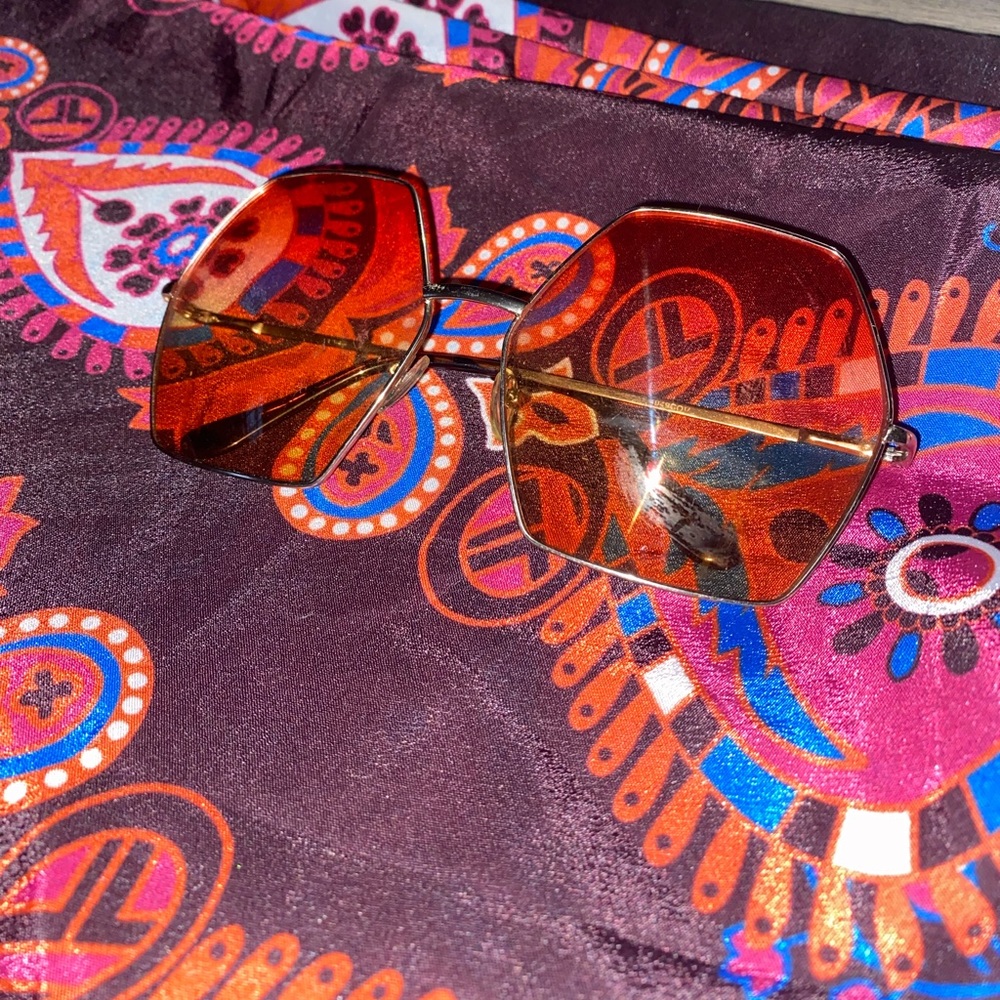 Hexagon Sunglasses 🌼